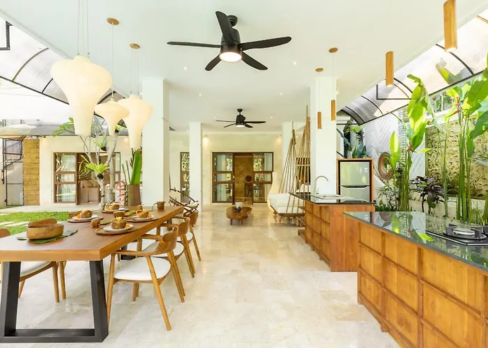 La Bohemia - 2br Riverside With Two-tiered Waterfall Pool Fast Wi-fi Villa