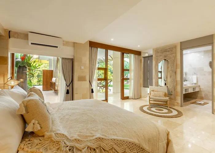 La Bohemia - 2br Riverside With Two-tiered Waterfall Pool Fast Wi-fi * Ubud