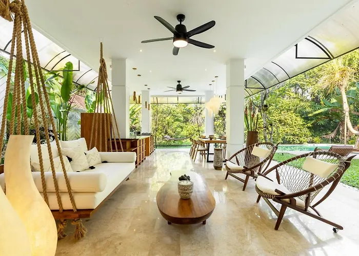 La Bohemia - 2br Riverside With Two-tiered Waterfall Pool Fast Wi-fi *