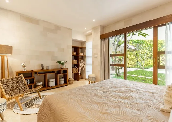 La Bohemia - 2br Riverside With Two-tiered Waterfall Pool Fast Wi-fi *