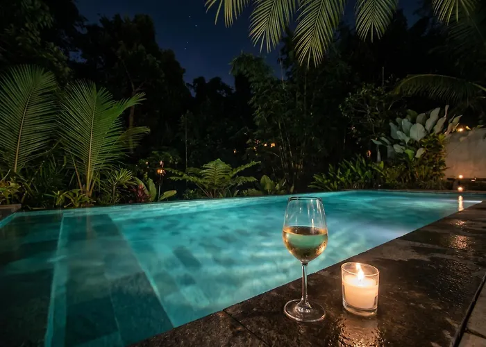 La Bohemia - 2br Riverside With Two-tiered Waterfall Pool Fast Wi-fi Villa Ubud