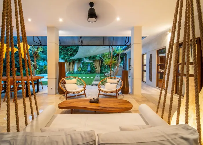 La Bohemia - 2br Riverside With Two-tiered Waterfall Pool Fast Wi-fi Villa *