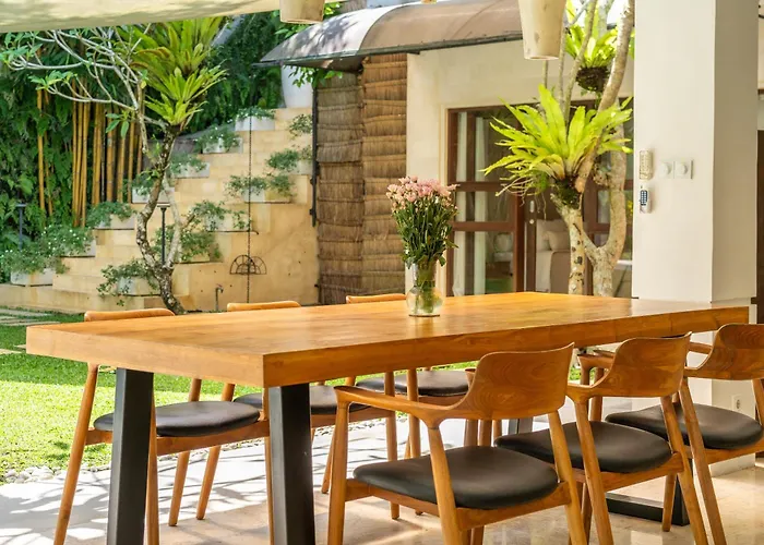 La Bohemia - 2br Riverside With Two-tiered Waterfall Pool Fast Wi-fi Villa
