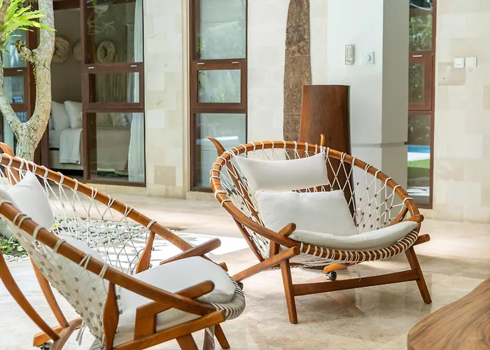 Villa La Bohemia - 2br Riverside With Two-tiered Waterfall Pool Fast Wi-fi Ubud