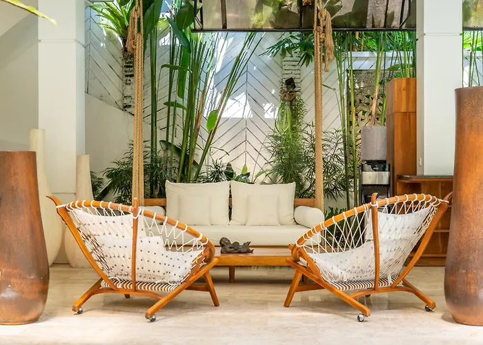 La Bohemia - 2br Riverside With Two-tiered Waterfall Pool Fast Wi-fi Ubud